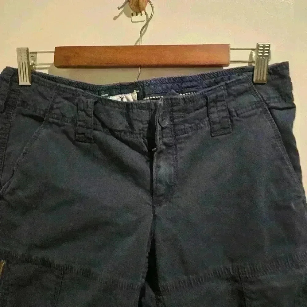 P7454 american eagle blue cargo Bermuda shorts size 28in - Picture 3 of 8